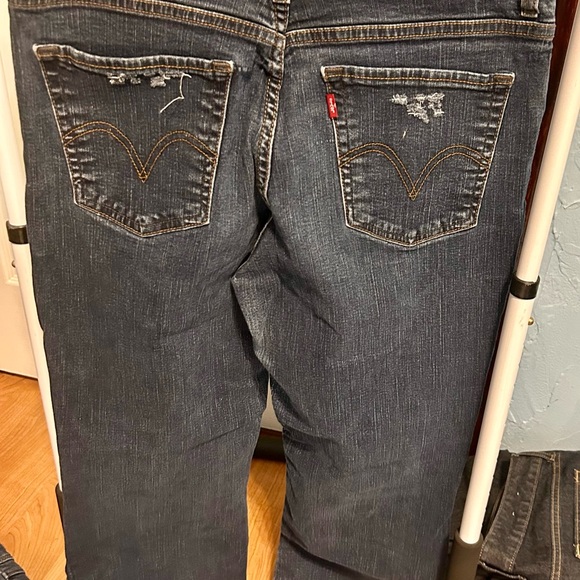 SOLD 5 or lady’s jeans - Picture 8 of 16